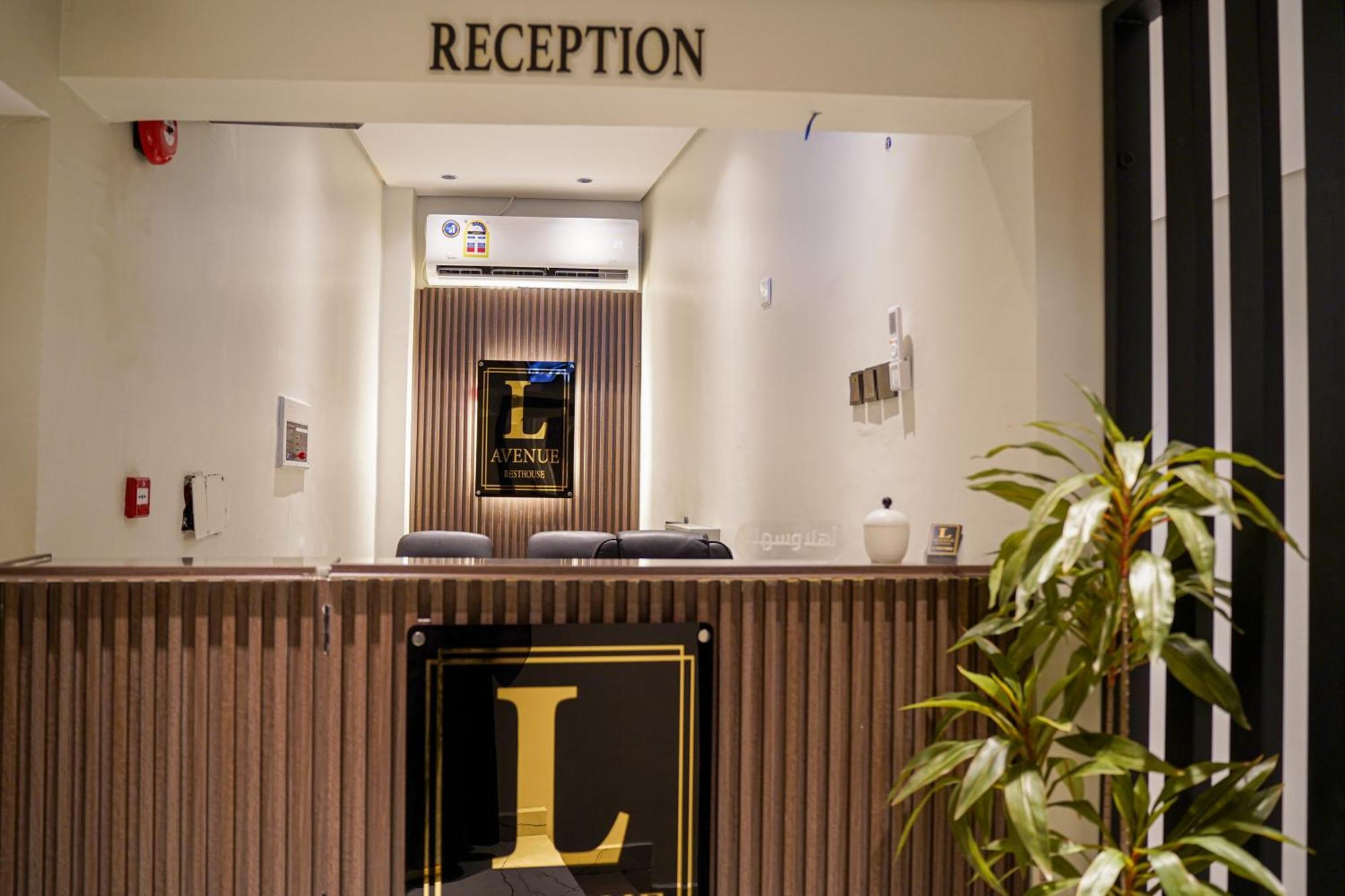 Lavenue Resthouse Apartman Nizva Kültér fotó